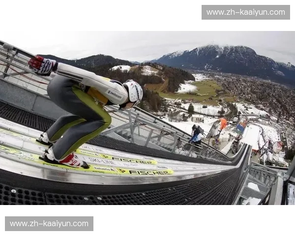 日本跳台滑雪队调整助滑与起跳衔接 追求更优的飞行距离 日本跳台滑雪队调整助滑与起跳衔接 追求更优的飞行距离